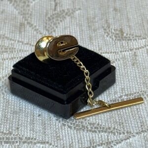 Men's Monogram Letter "e" Tie Tack With Chain‎